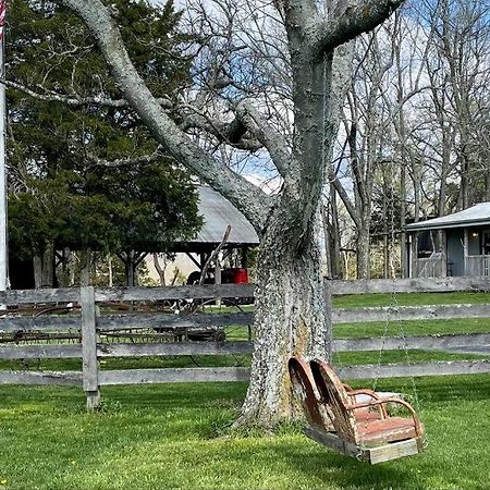 Bourbon Trail Cabin On The Farm Lawrenceburg エクステリア 写真